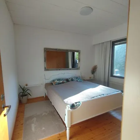 Semesterbostad Happy Place Kides